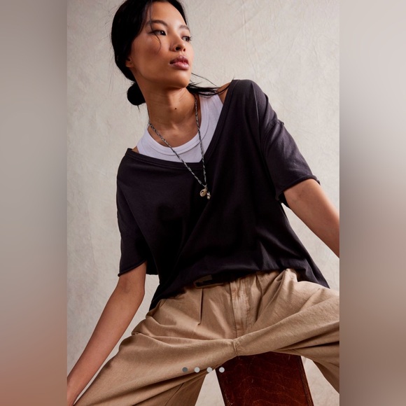 We The Free Tops - NWT Free People We Th Free Nina V-Neck Tee
